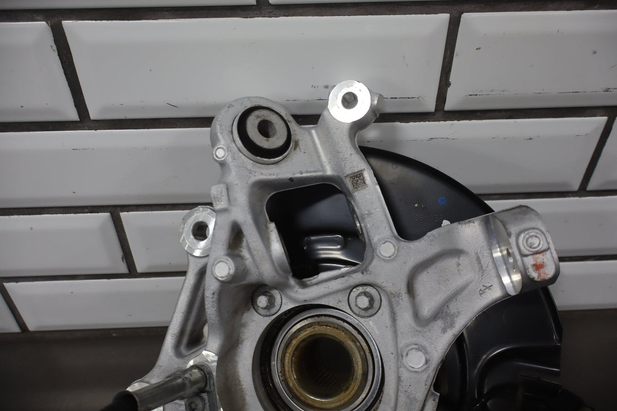 2015-2023 Dodge Challenger SRT 6.2 6.4 Left Rear Suspension Assembly OEM