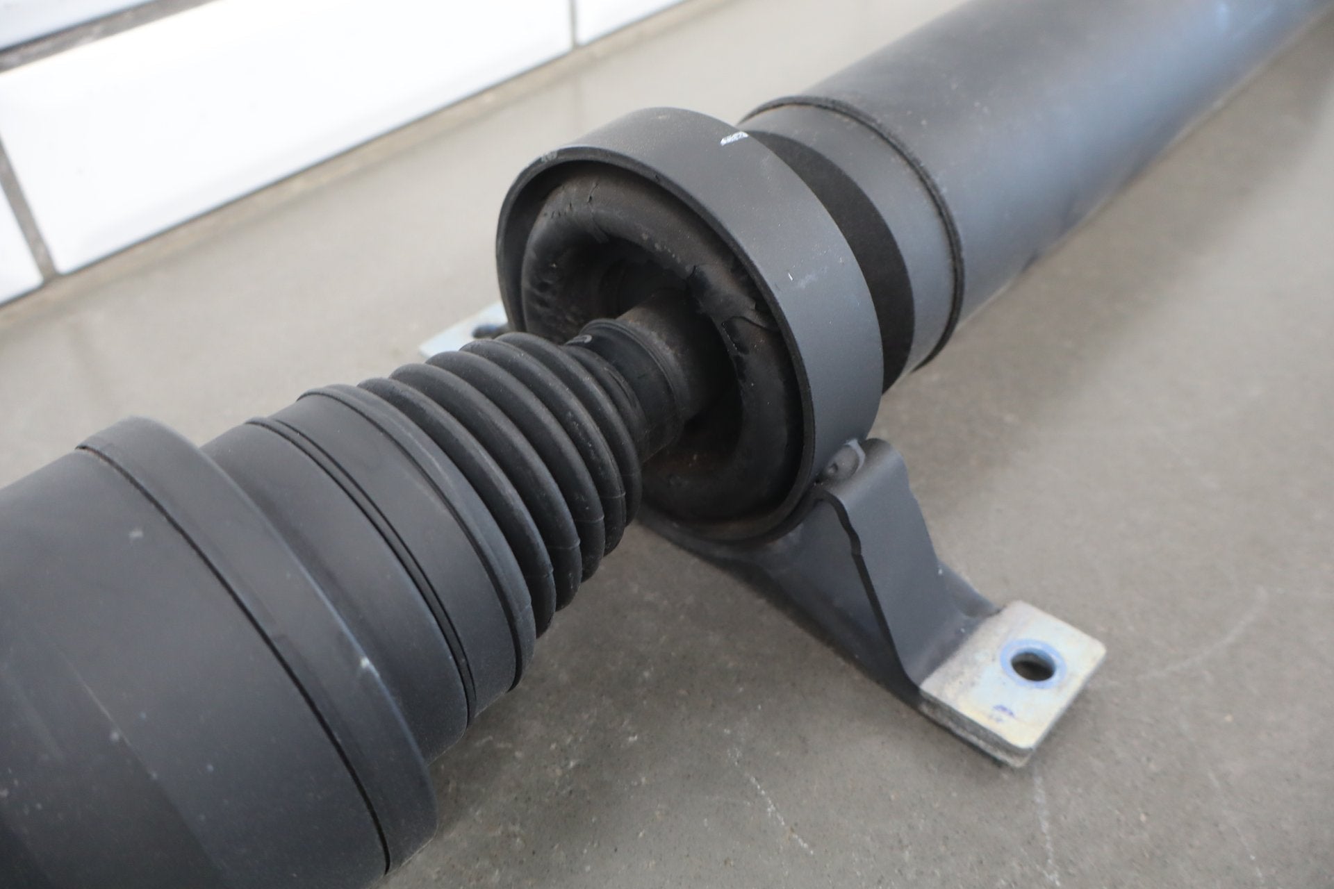 2015-2023 Dodge Challenger SRT Scat Pack 6.4L 392 Rear Driveshaft 43K OEM