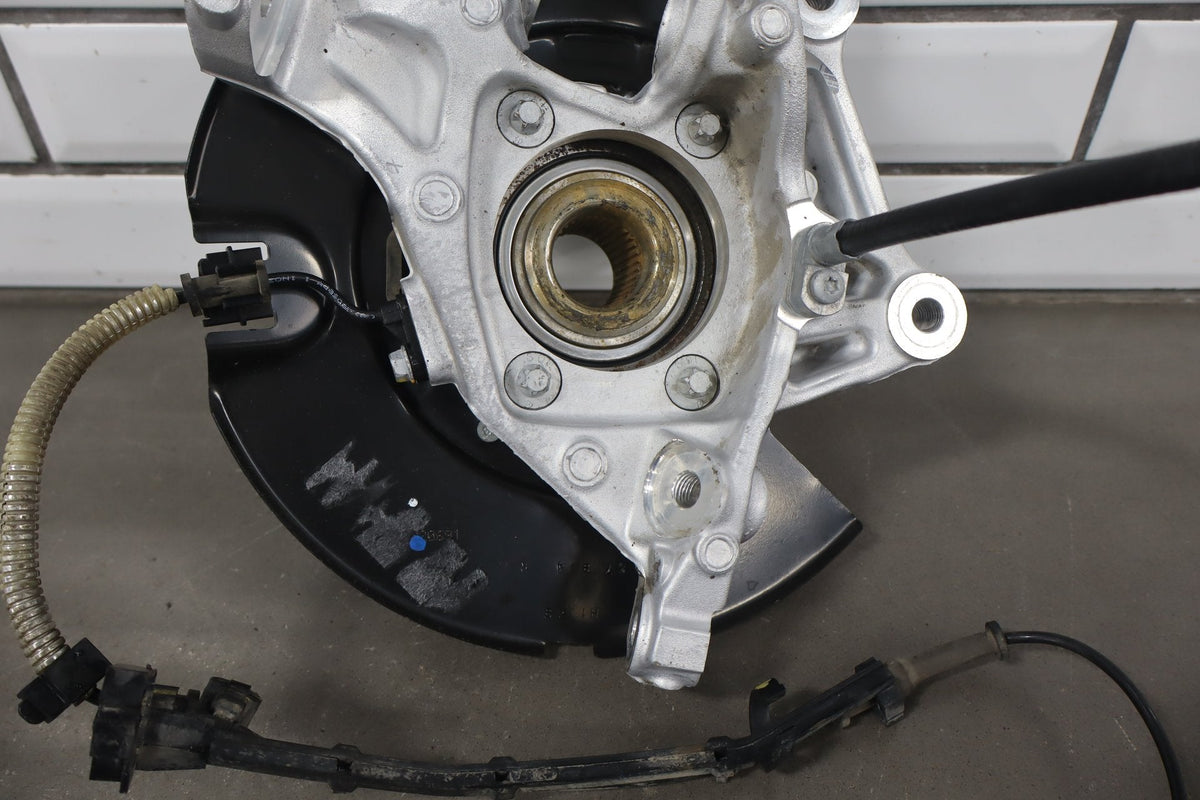 2015-2023 Dodge Challenger SRT/Hellcat Right Rear Suspension Assembly