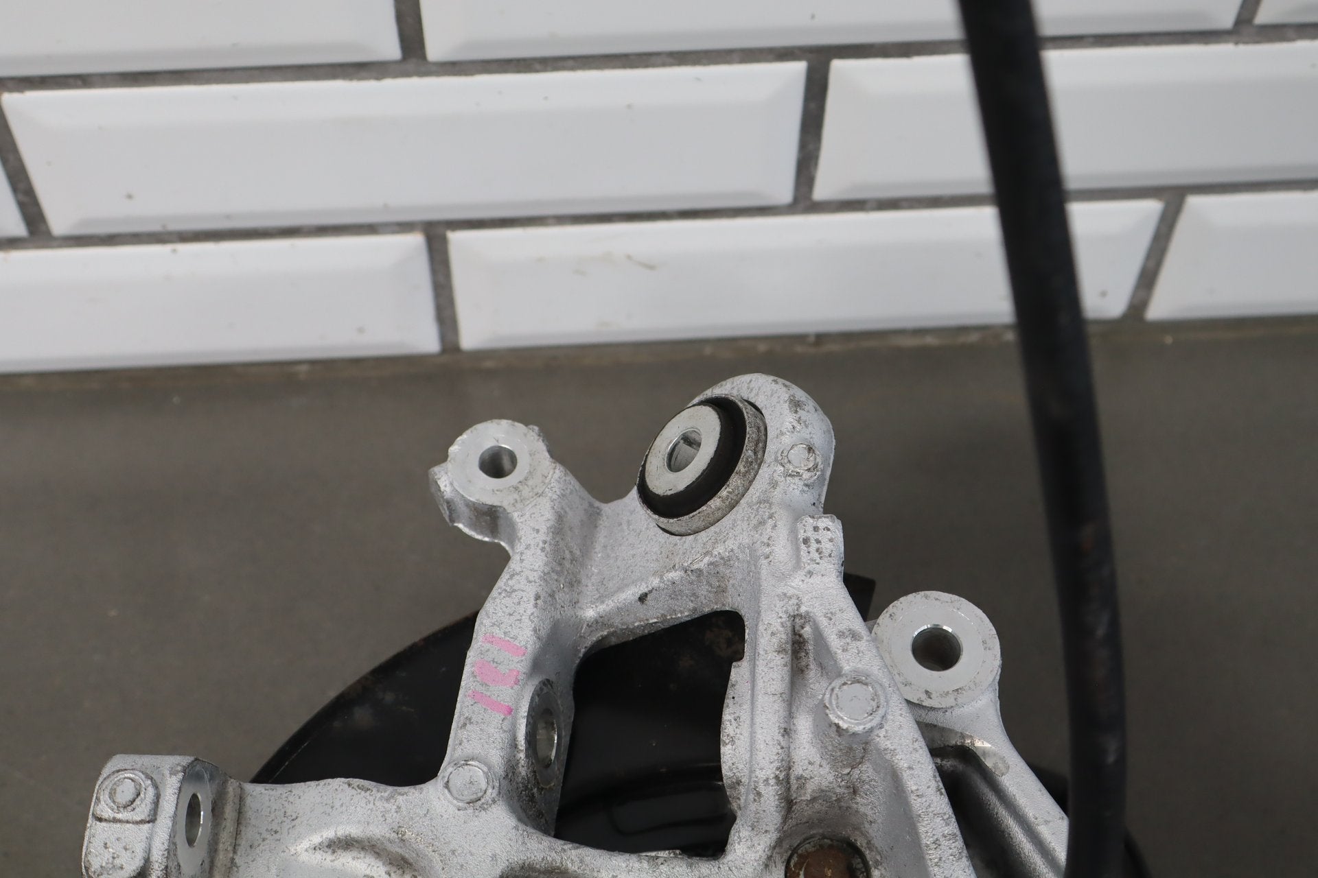 2015-2023 Dodge Challenger SRT/Hellcat Right Rear Suspension Assembly 43K