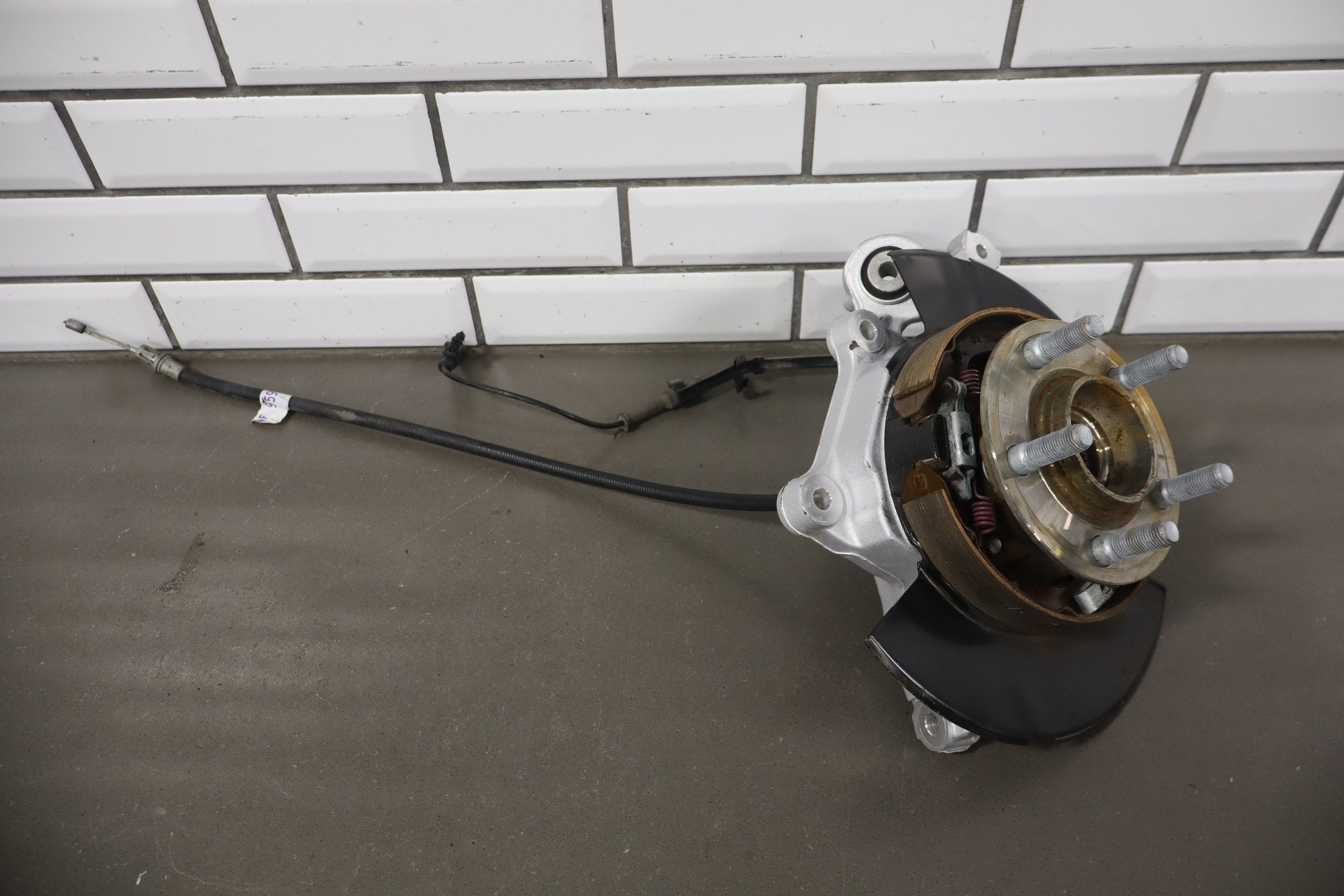 2015-2023 Dodge Challenger SRT/Hellcat Right Rear Suspension Assembly