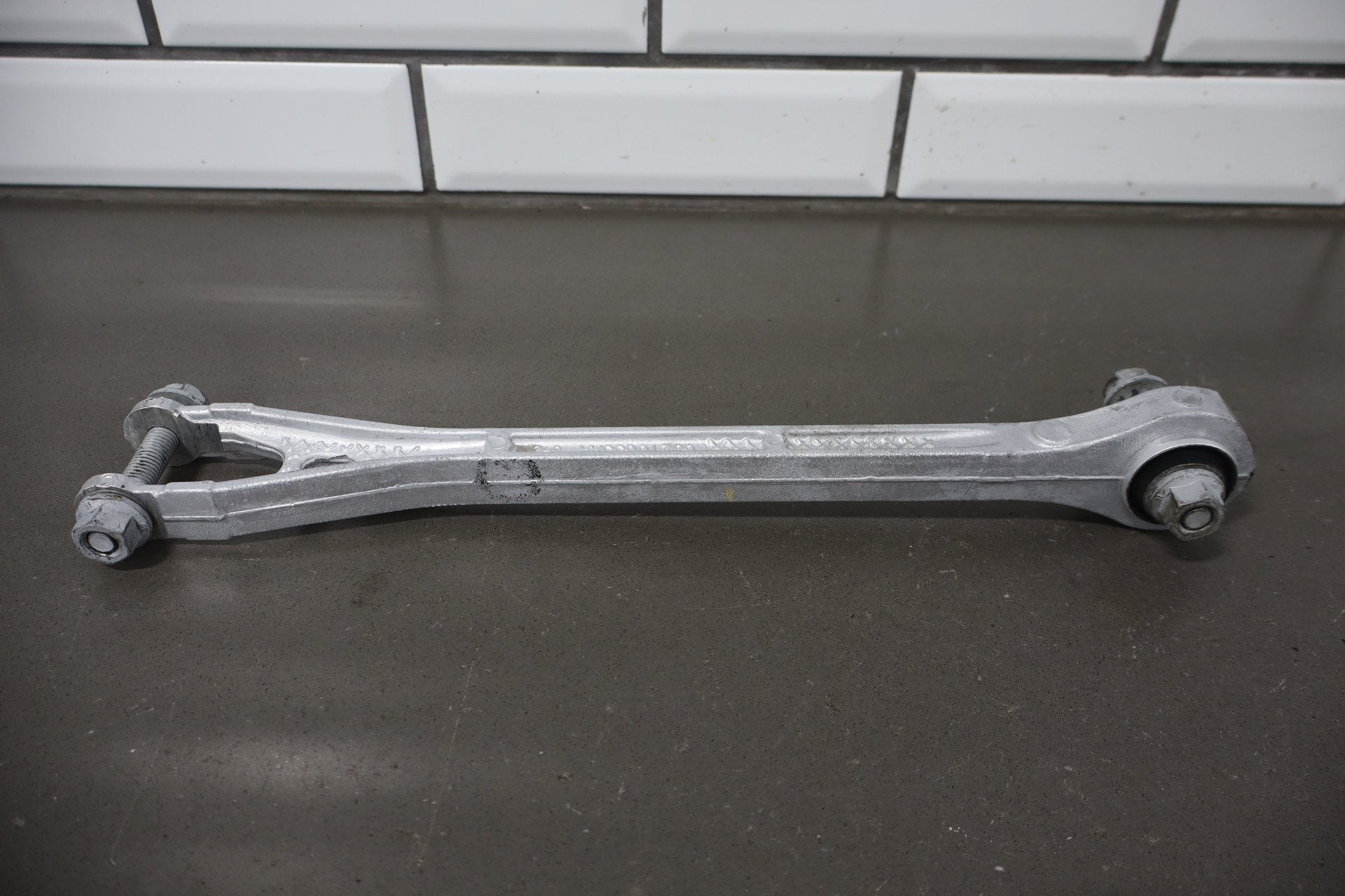 2015-2023 Dodge Challenger SRT/Hellcat Right Rear Suspension Assembly