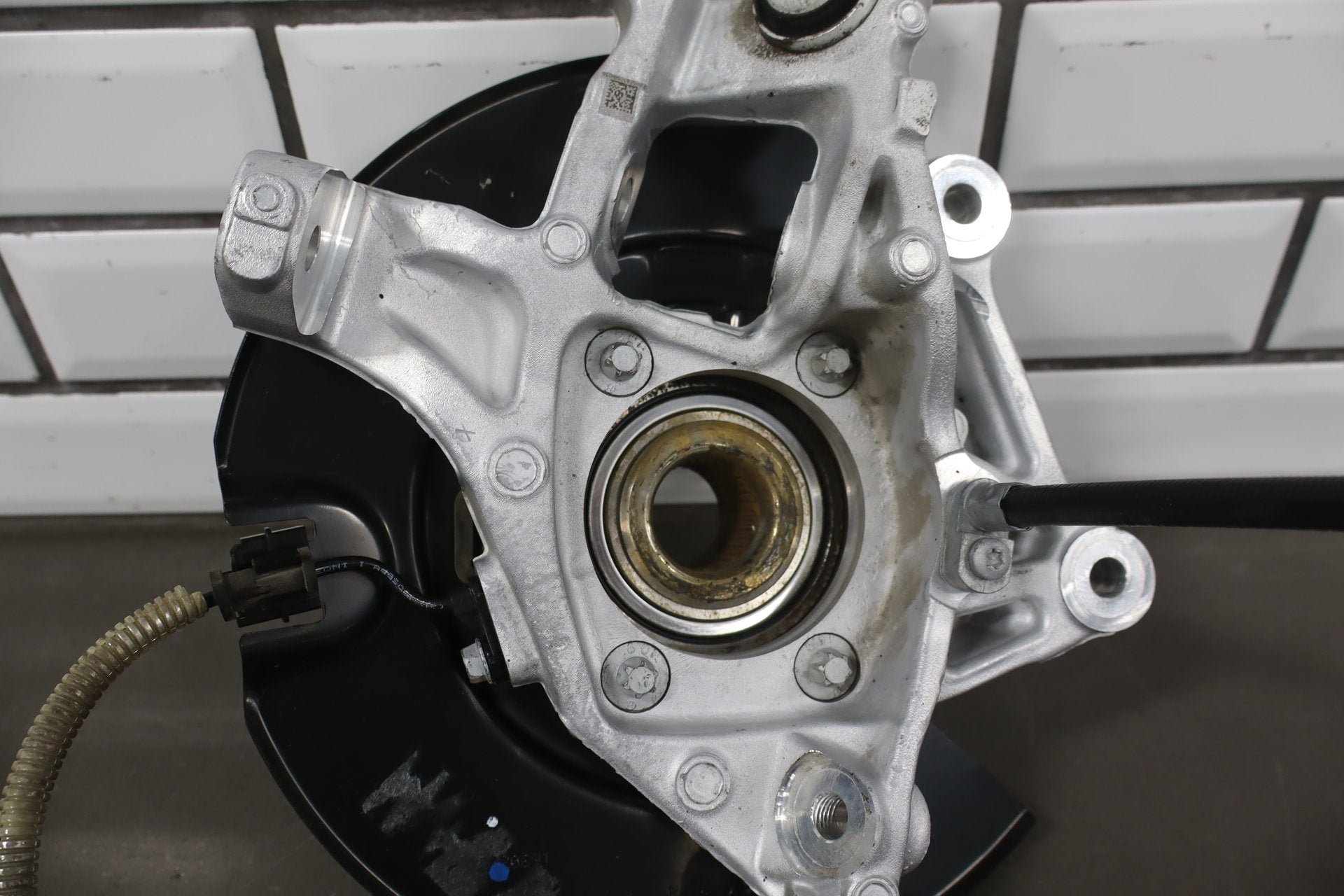 2015-2023 Dodge Challenger SRT/Hellcat Right Rear Suspension Assembly