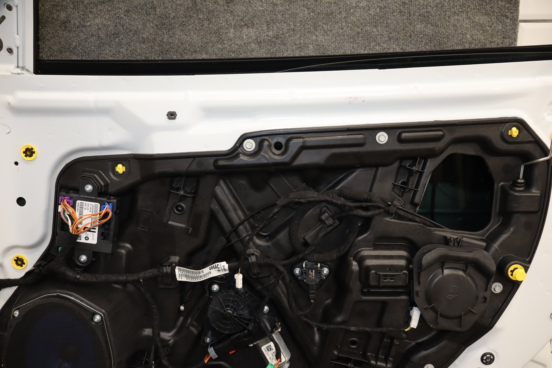 2015-2023 Dodge Charger Right Front Door White Knuckle PW7 68268054AC