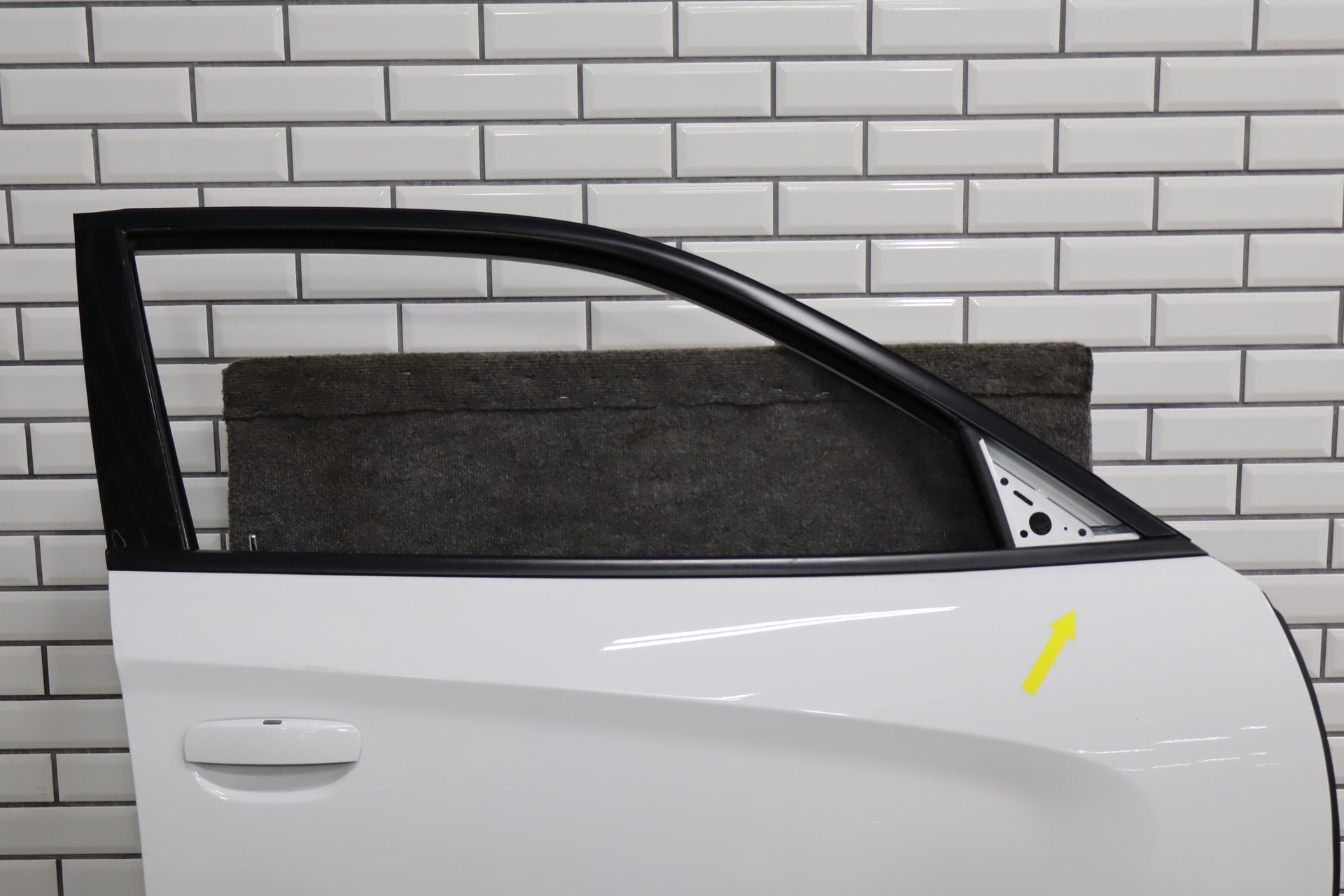 2015-2023 Dodge Charger Right Front Door White Knuckle PW7 68268054AC