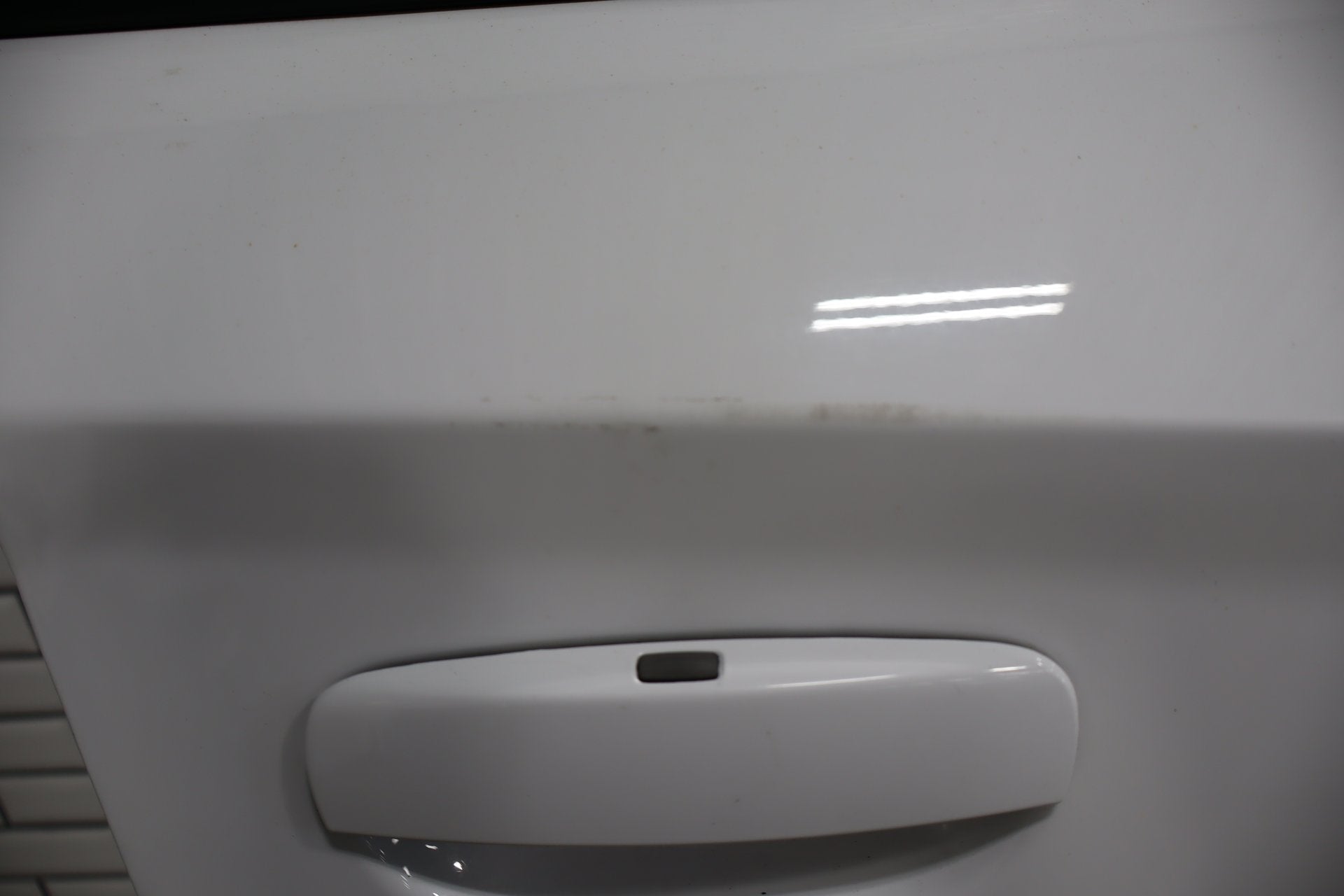 2015-2023 Dodge Charger Right Front Door White Knuckle PW7 68268054AC