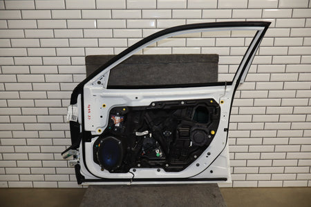 2015-2023 Dodge Charger Right Front Door White Knuckle PW7 68268054AC
