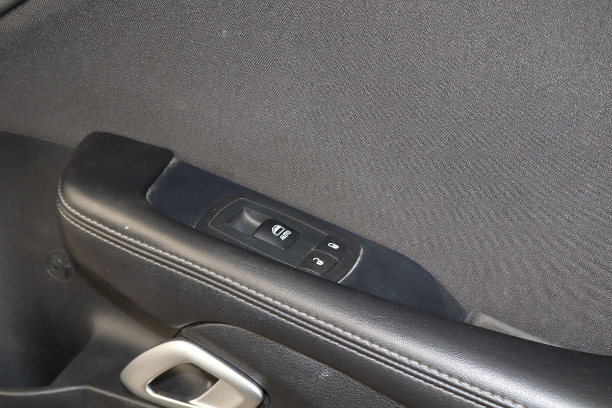 2015-22 Dodge Challenger RH Door Panel Black X9 With Switch
