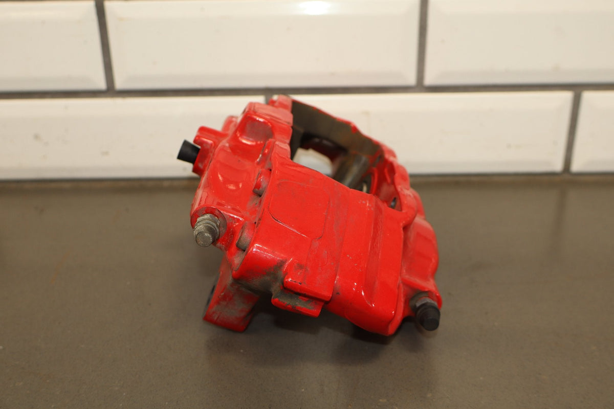 2015-23 Challenger Hellcat RH Rear 4-Piston Brembo Caliper Red