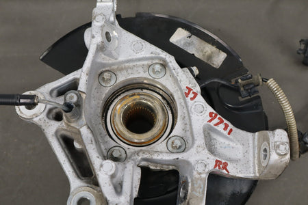 2015-23 Challenger Hellcat RH Rear Spindle Knuckle Hub ABS