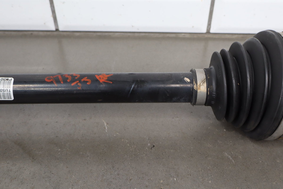 2015-23 Dodge Challenger 6.4 RH Rear CV Axle Shaft OEM