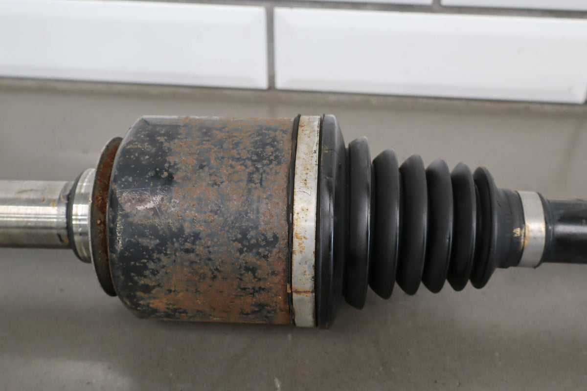 2015-23 Dodge Challenger 6.4 RH Rear CV Axle Shaft OEM