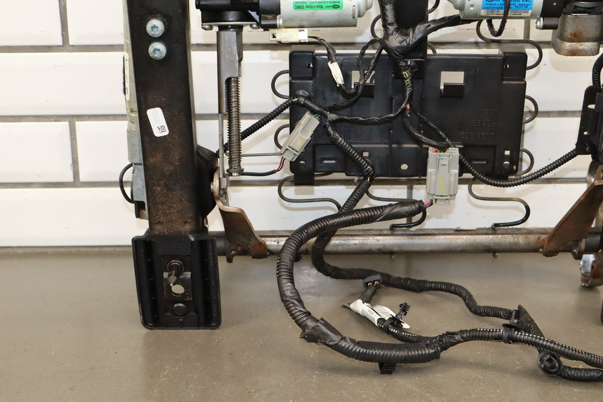2015-23 Dodge Challenger LH Front Power Seat Track Tested