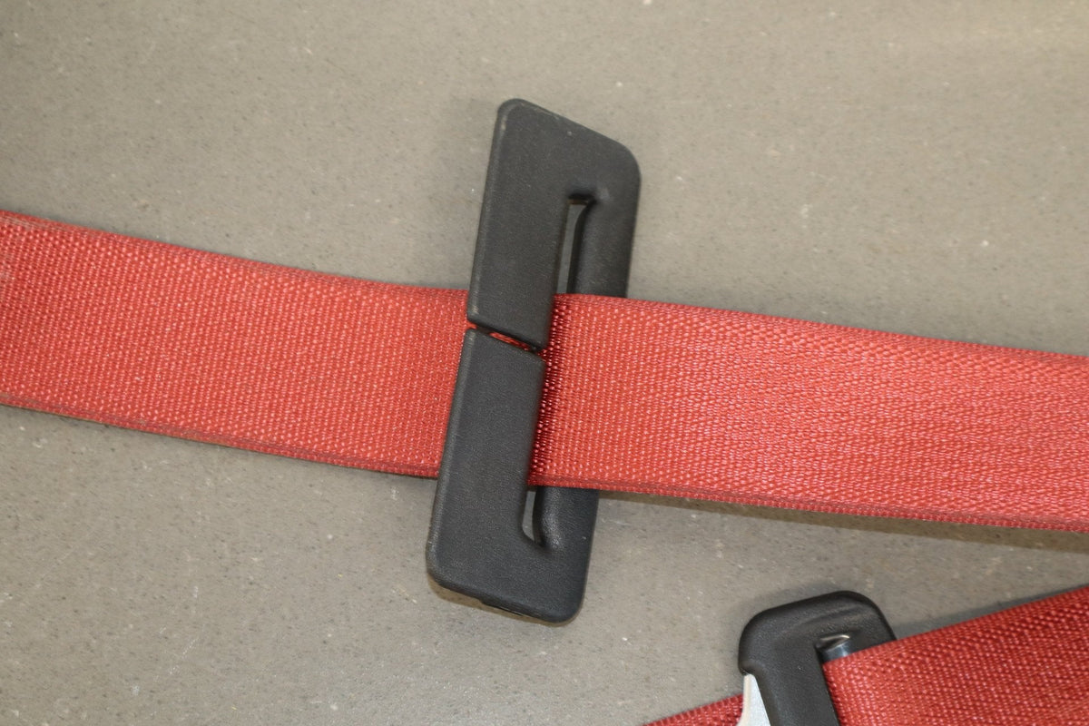 2015-23 Dodge Challenger Rear Center Seat Belt Ruby Red XC