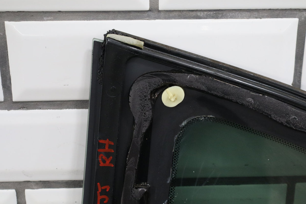 2015-23 Dodge Challenger RH Right Quarter Window 68234216AB
