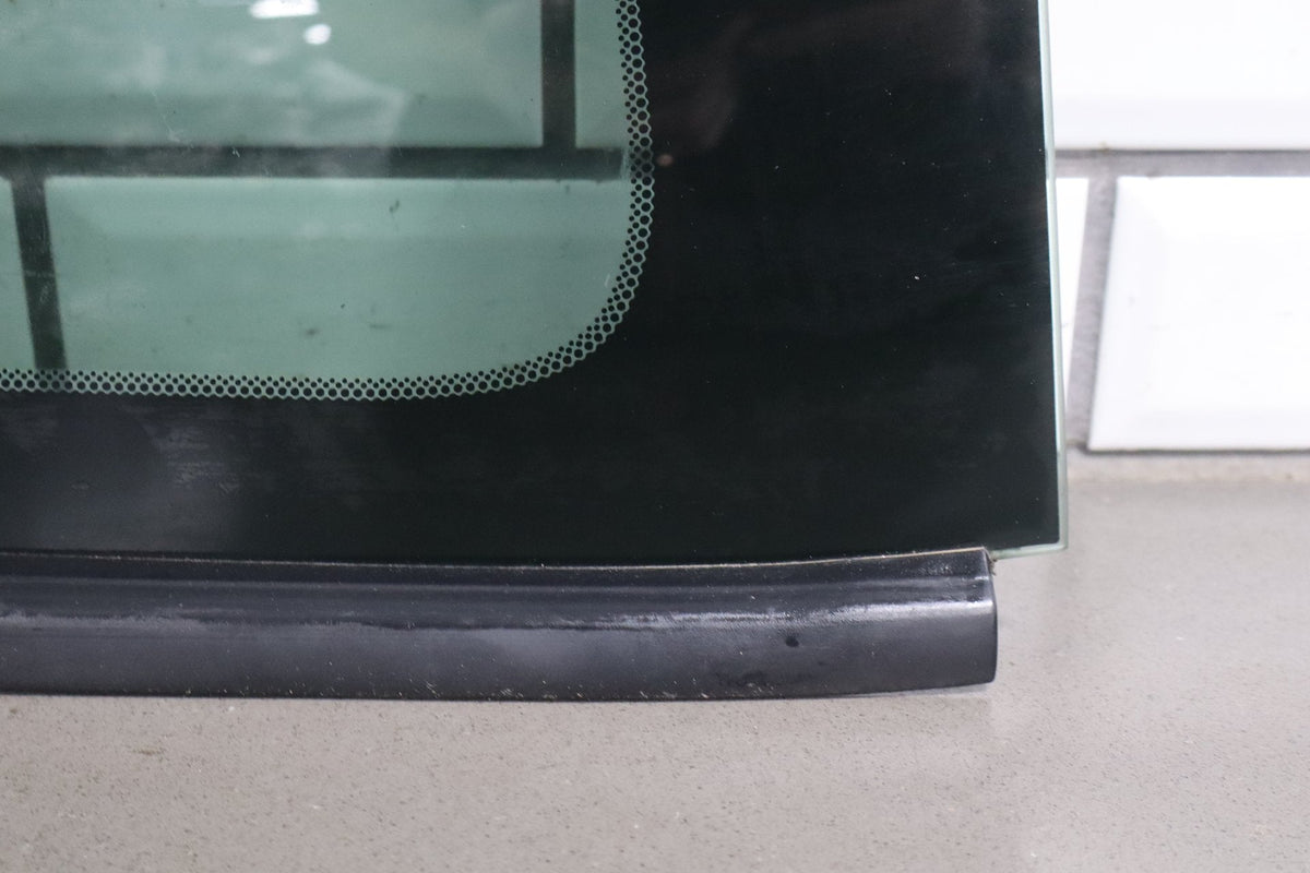 2015-23 Dodge Challenger RH Right Quarter Window 68234216AB