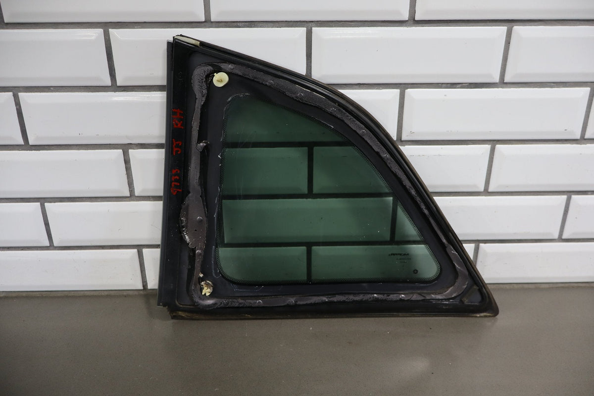 2015-23 Dodge Challenger RH Right Quarter Window 68234216AB