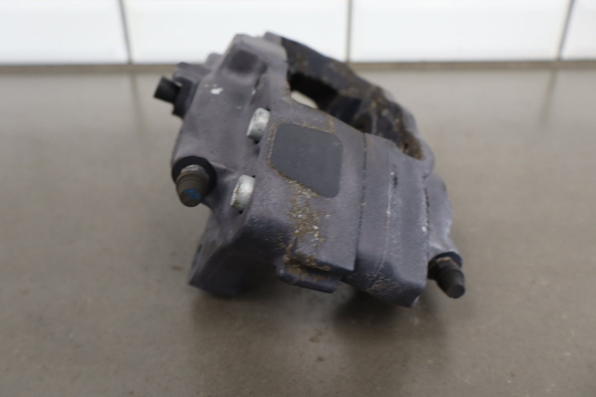 2015-23 Dodge Challenger Scat Pack RH Rear Brembo Caliper Damaged Line