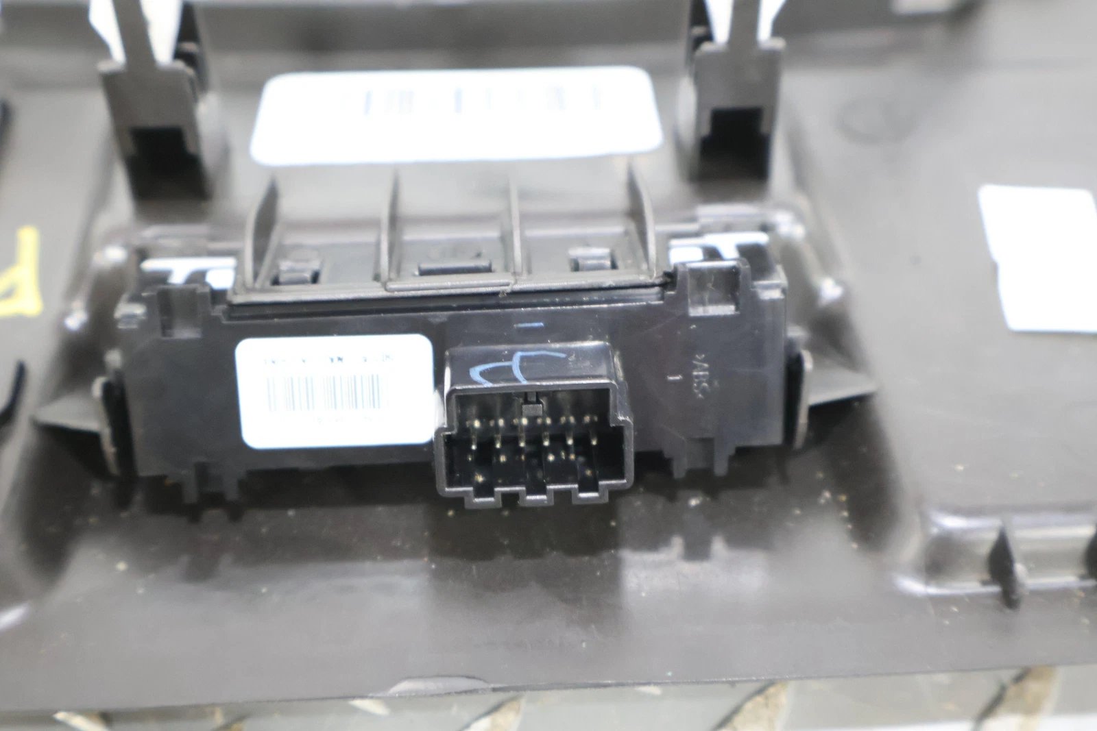 2015 Chevrolet Camaro- Front Console