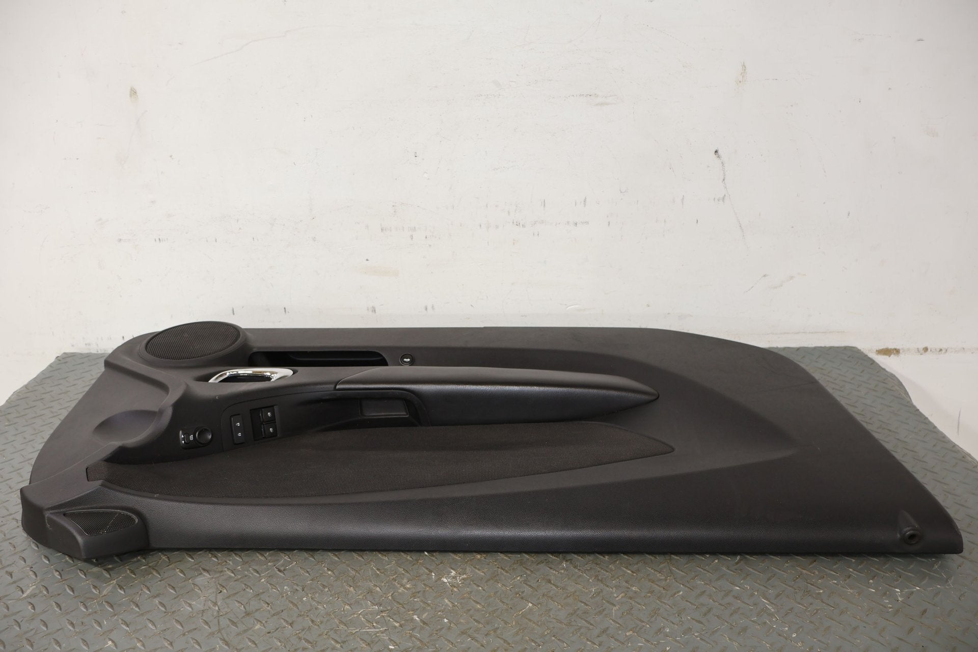 2015 Chevrolet Camaro- FRONT DOOR TRIM PANEL