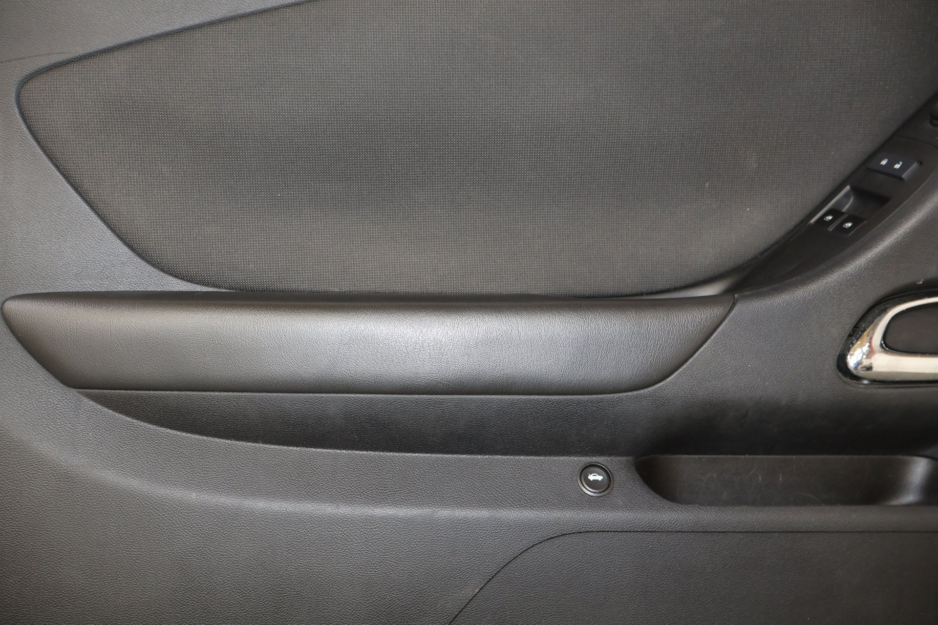 2015 Chevrolet Camaro- FRONT DOOR TRIM PANEL