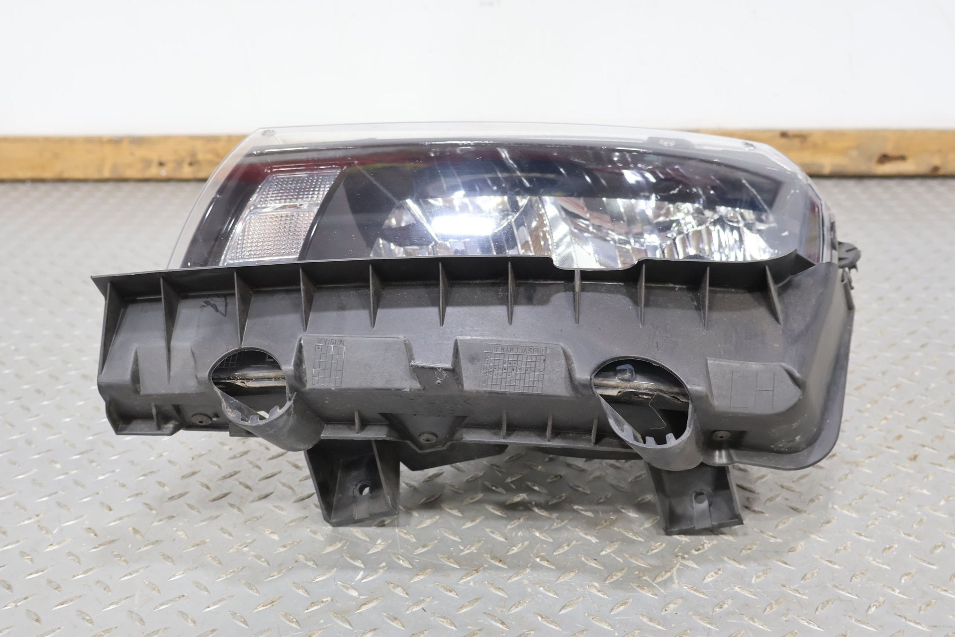 2015 Chevrolet Camaro- HEADLAMP ASSEMBLY