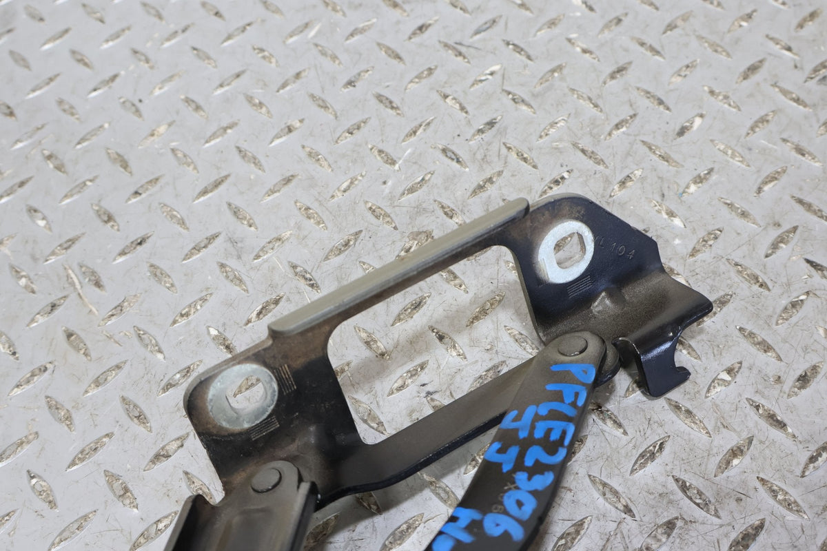 2015 Chevrolet Camaro- Hood Hinge