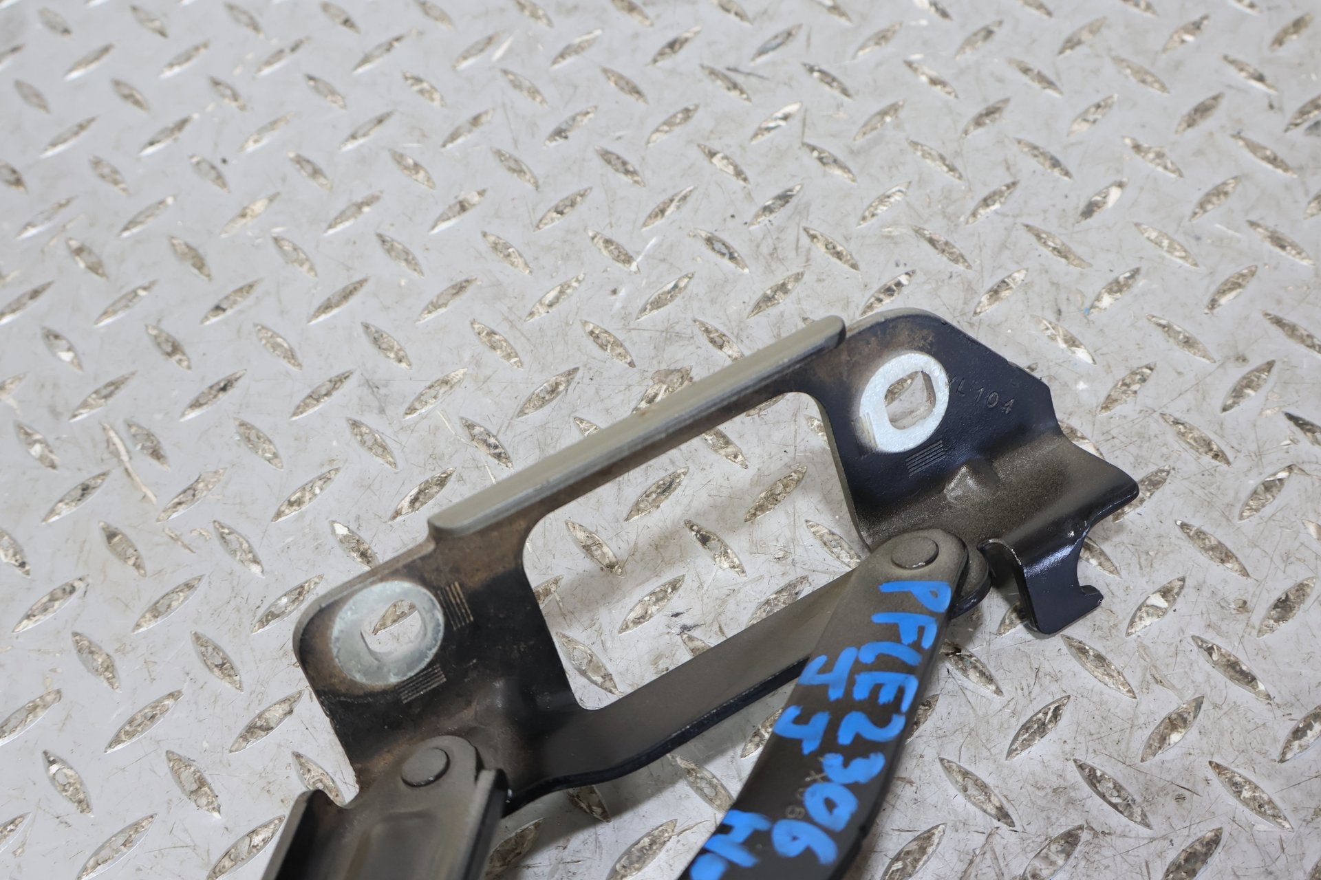 2015 Chevrolet Camaro- Hood Hinge