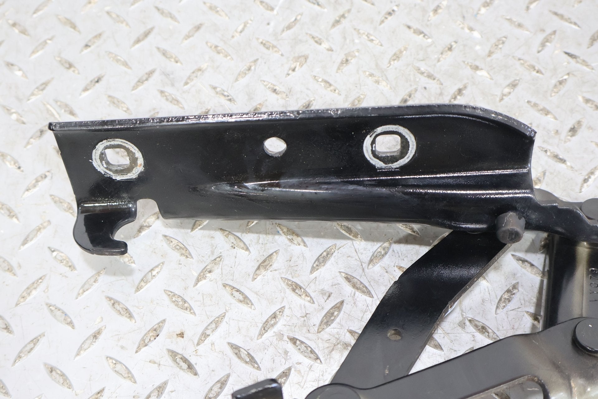 2015 Chevrolet Camaro- Hood Hinge