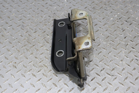 2015 Chevrolet Camaro- Hood Hinge