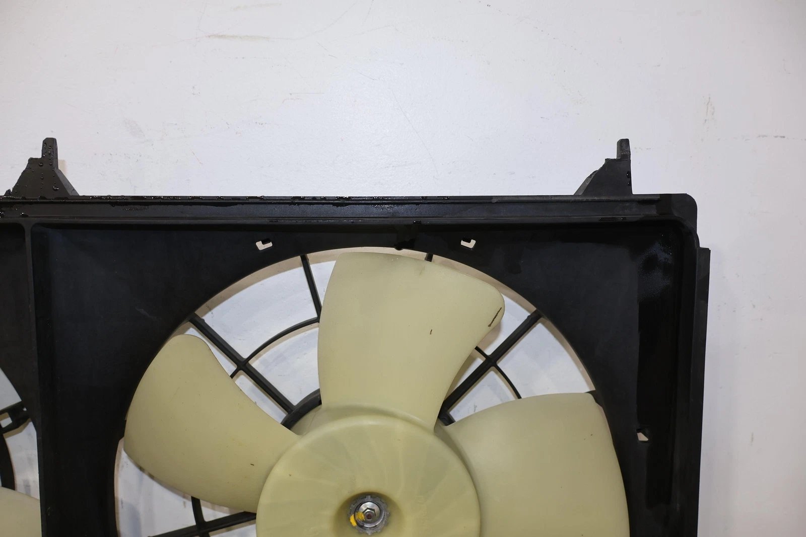 2015 Chevrolet Camaro- Radiator Fan Motor