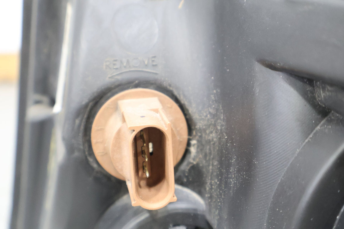2015 Chevrolet Camaro- Right Headlamp