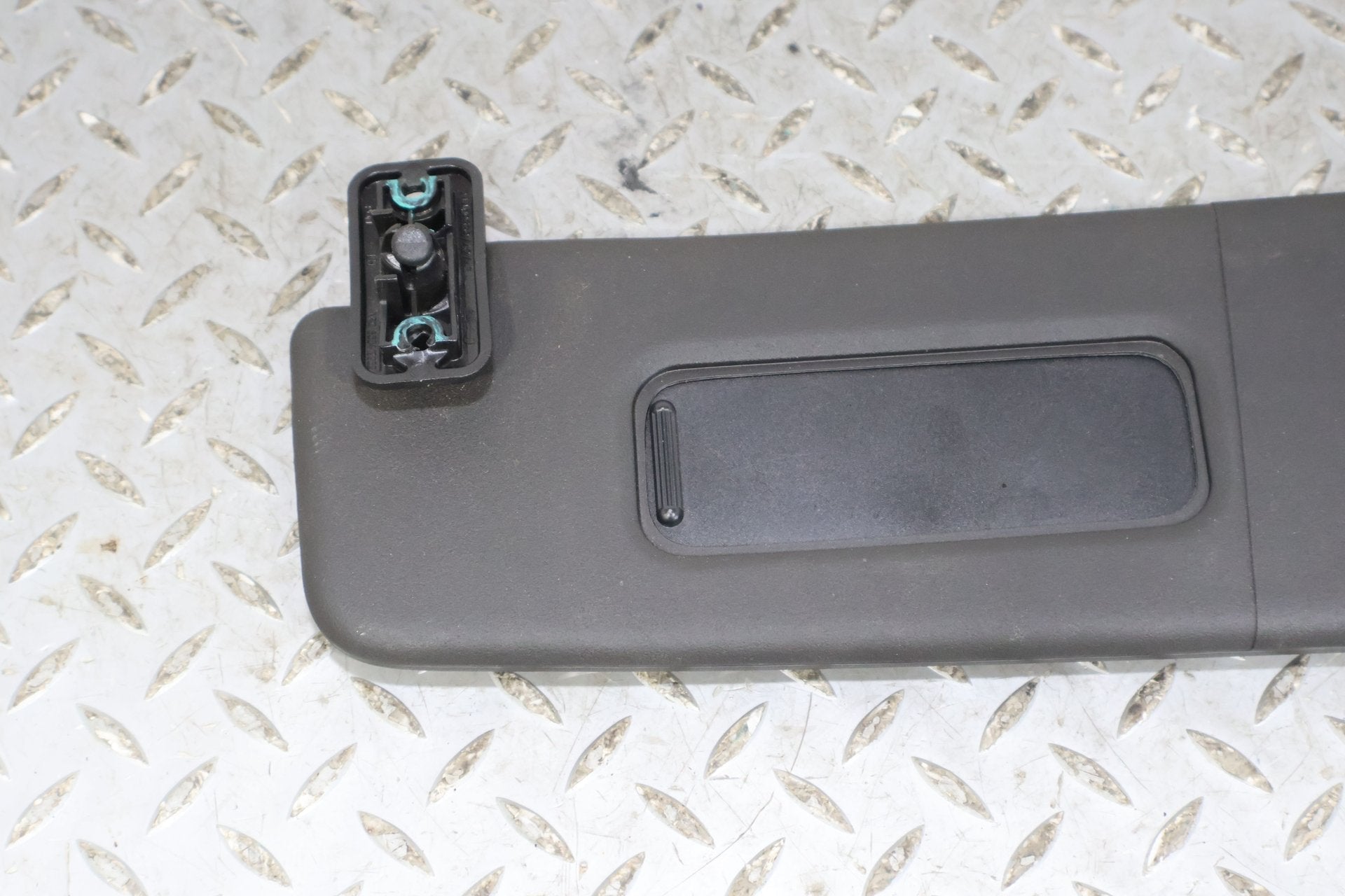 2015 Chevrolet Camaro- Sun Visor