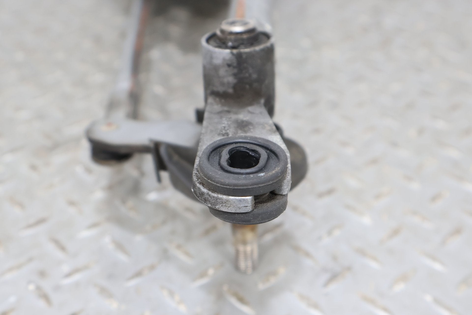 2015 Chevrolet Camaro- Wiper Linkage