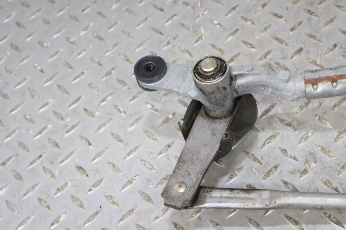 2015 Chevrolet Camaro- Wiper Linkage