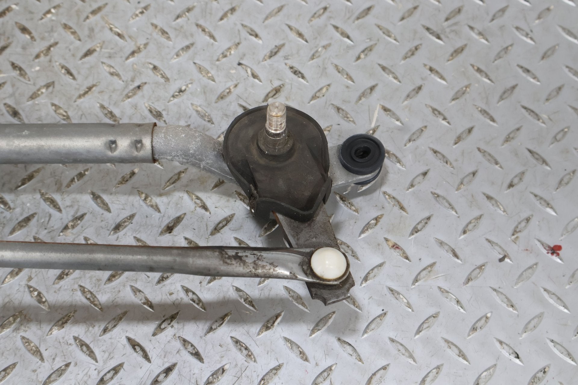 2015 Chevrolet Camaro- Wiper Linkage