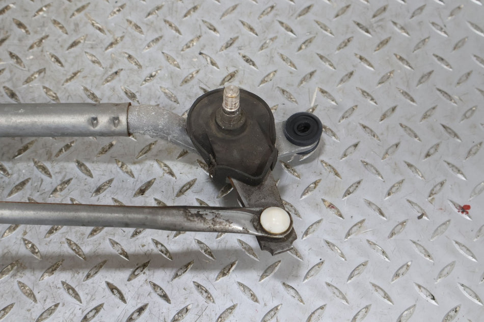 2015 Chevrolet Camaro- Wiper Linkage