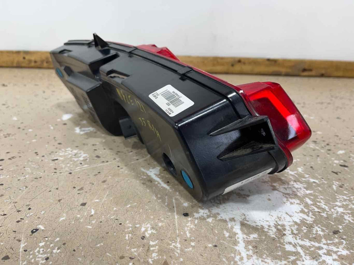 2015 Chevrolet Corvette- Right Tail Light