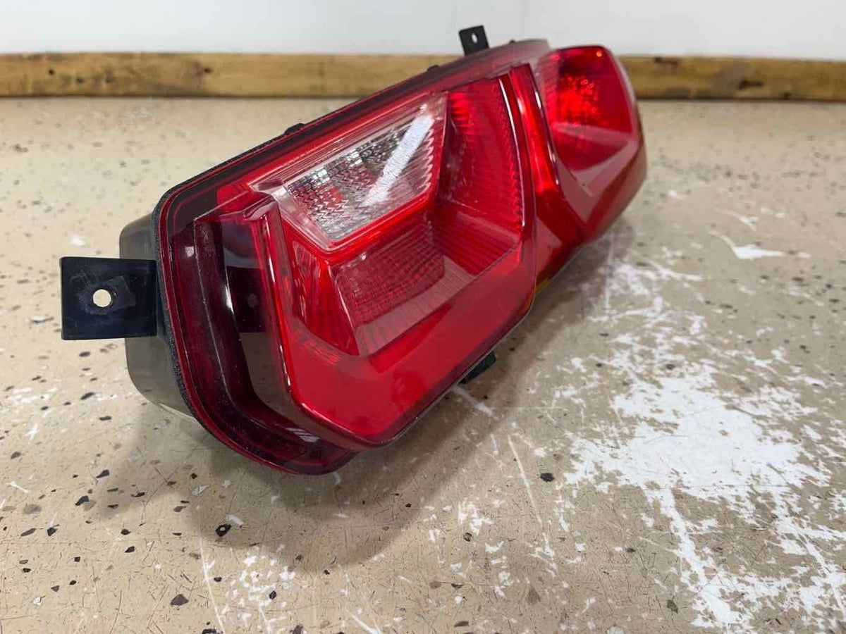 2015 Chevrolet Corvette- Right Tail Light