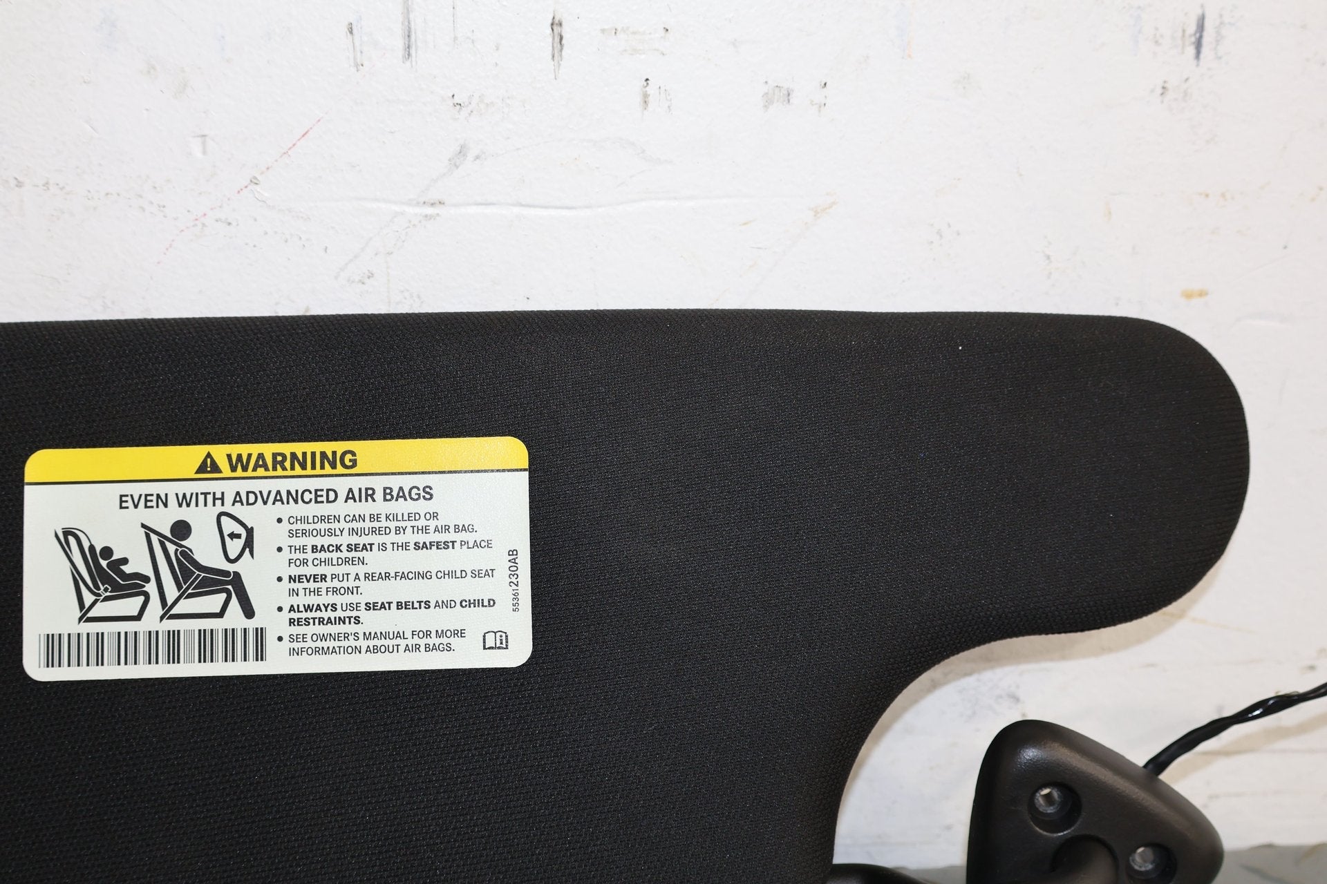 2015 Dodge Challenger- Sun Visor