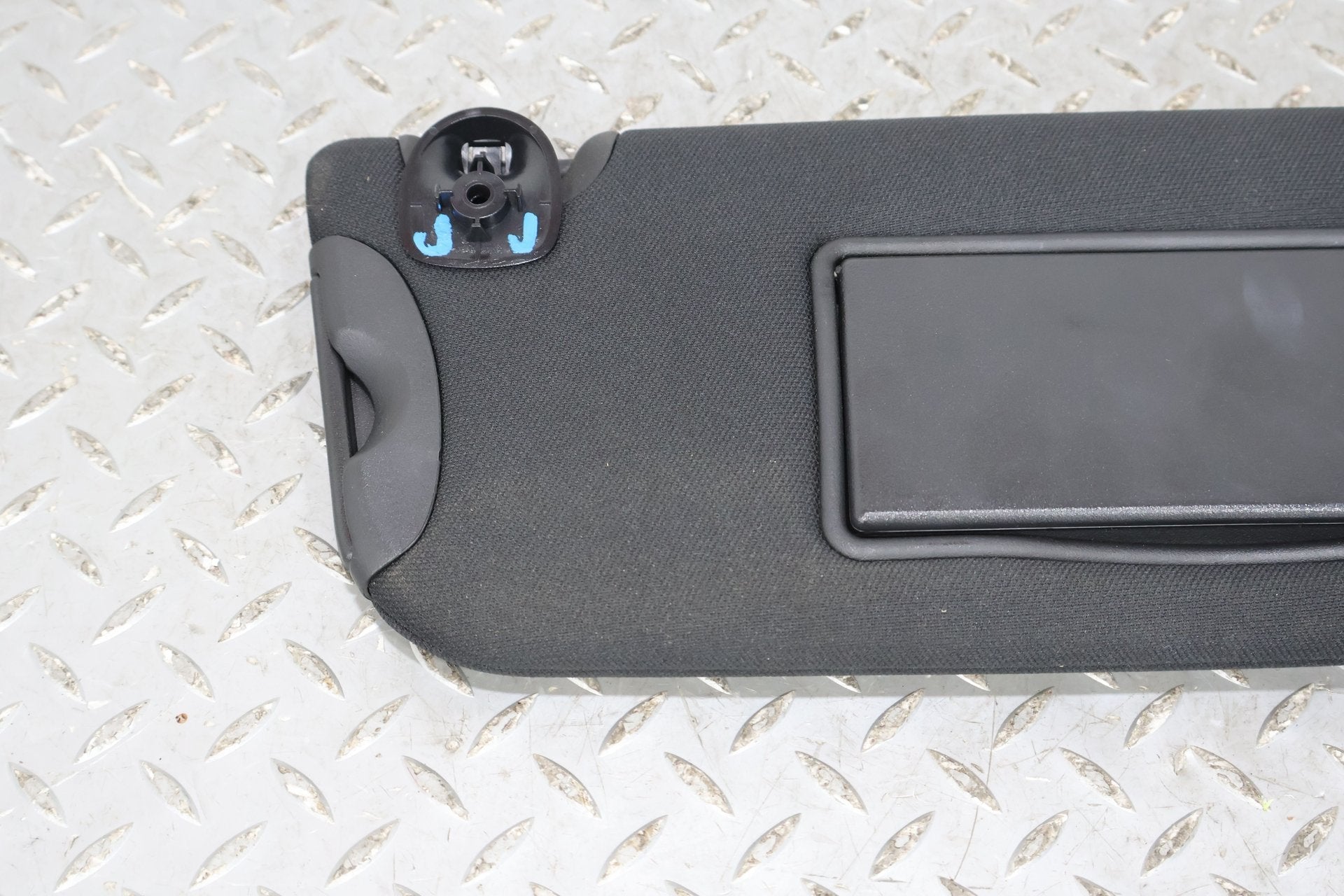 2015 Dodge Challenger- Sun Visor