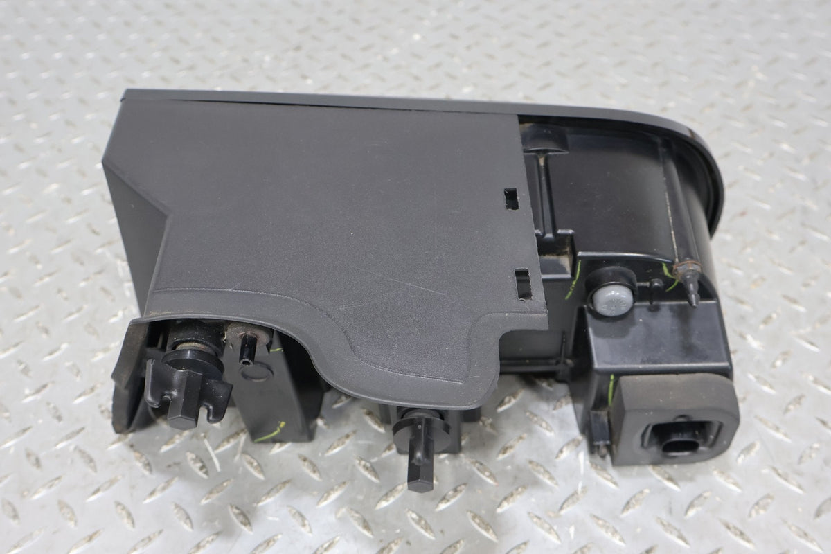 2015 Dodge Challenger- TAIL LIGHT ASSEMBLY