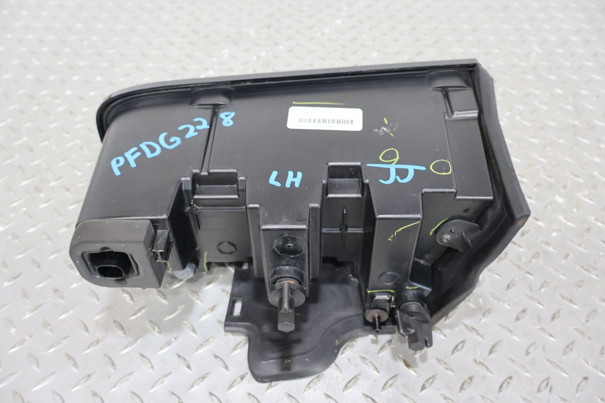 2015 Dodge Challenger- TAIL LIGHT ASSEMBLY