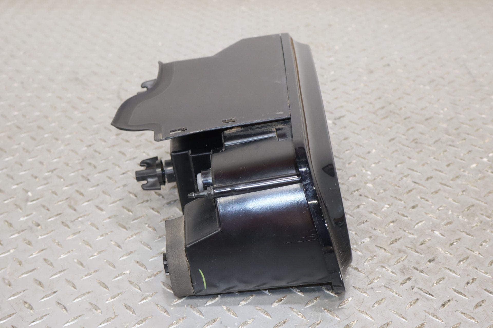 2015 Dodge Challenger- TAIL LIGHT ASSEMBLY
