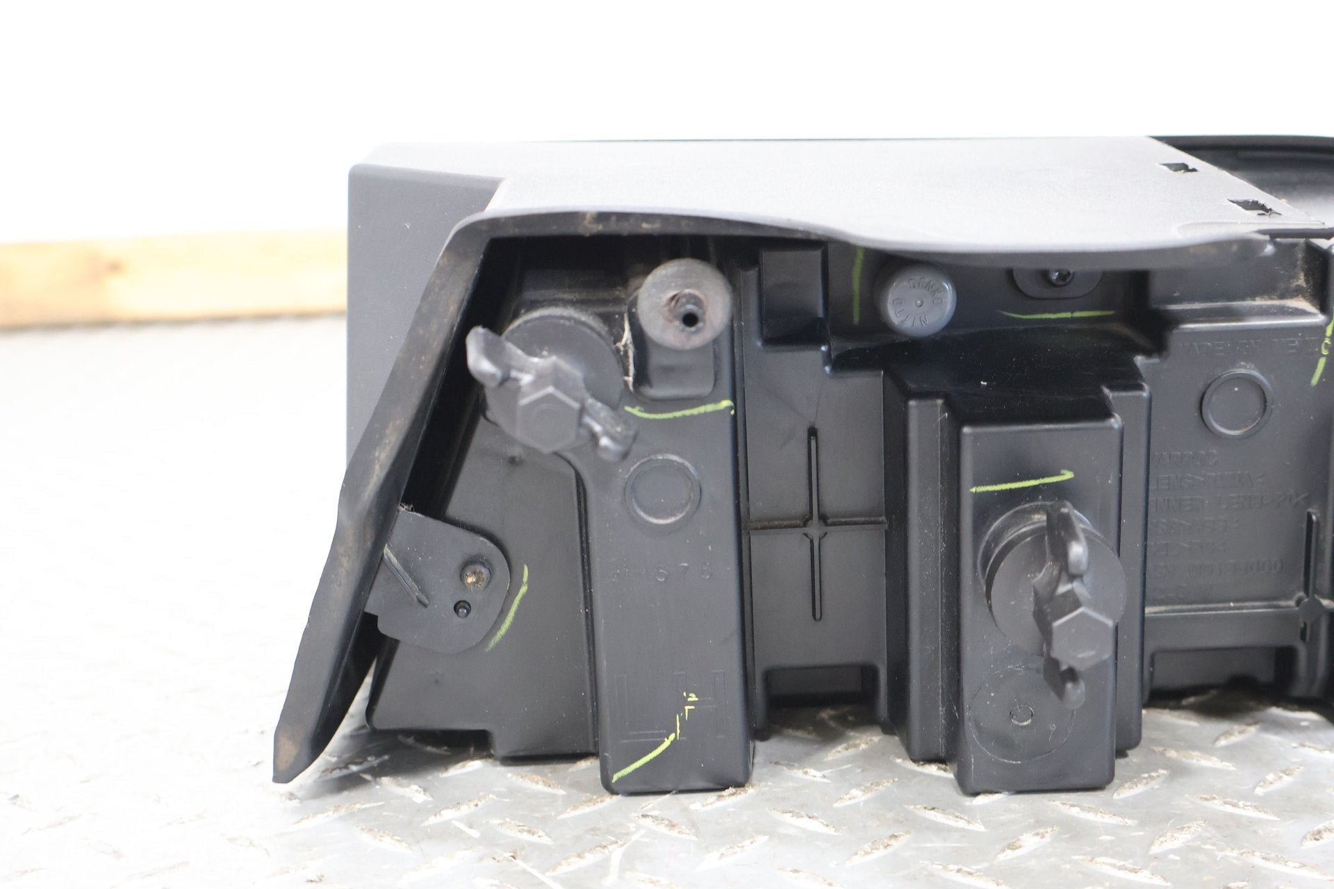 2015 Dodge Challenger- TAIL LIGHT ASSEMBLY