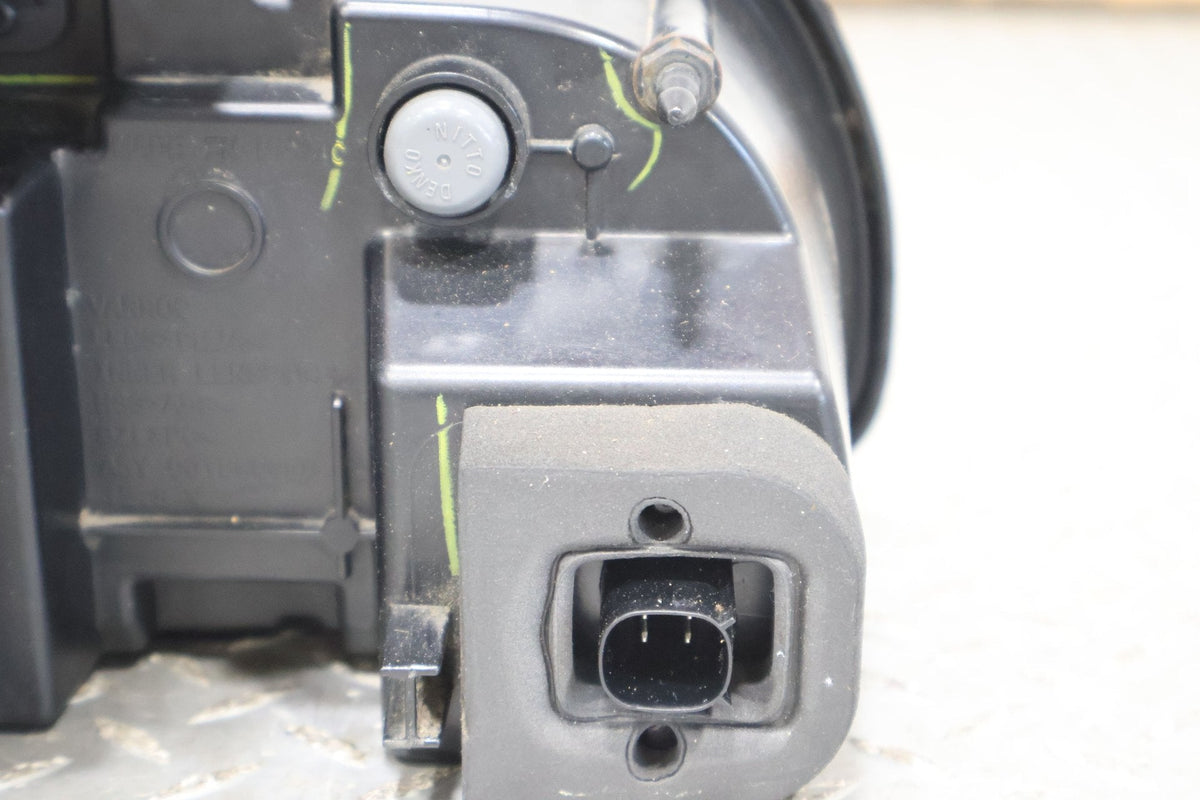 2015 Dodge Challenger- TAIL LIGHT ASSEMBLY