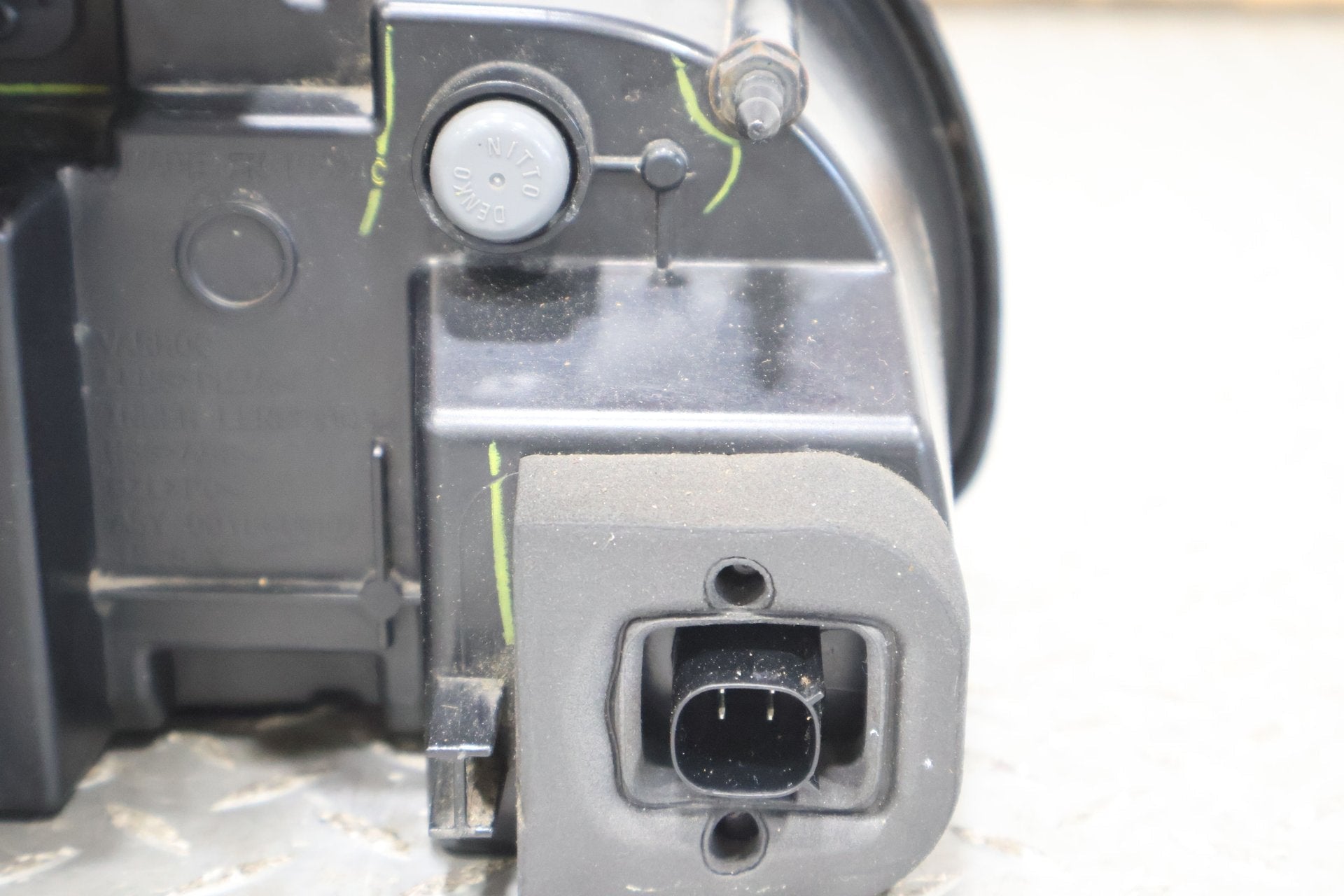 2015 Dodge Challenger- TAIL LIGHT ASSEMBLY