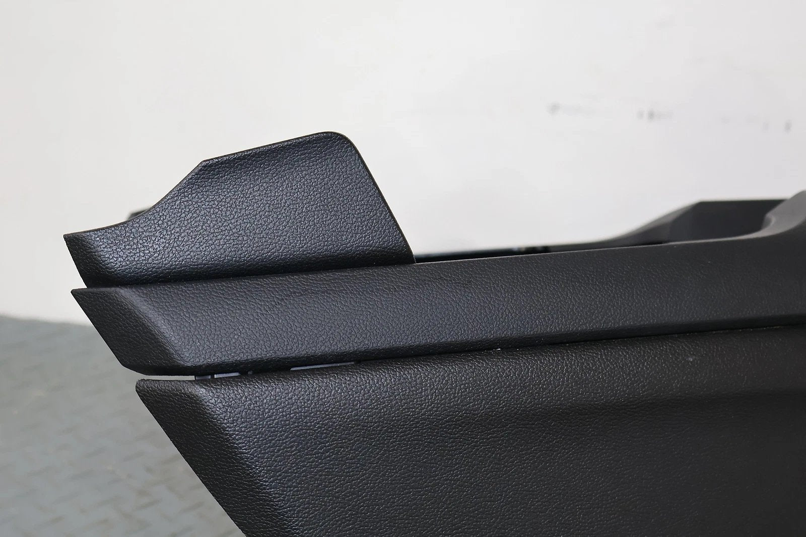 2015 Ford Mustang- Front Console