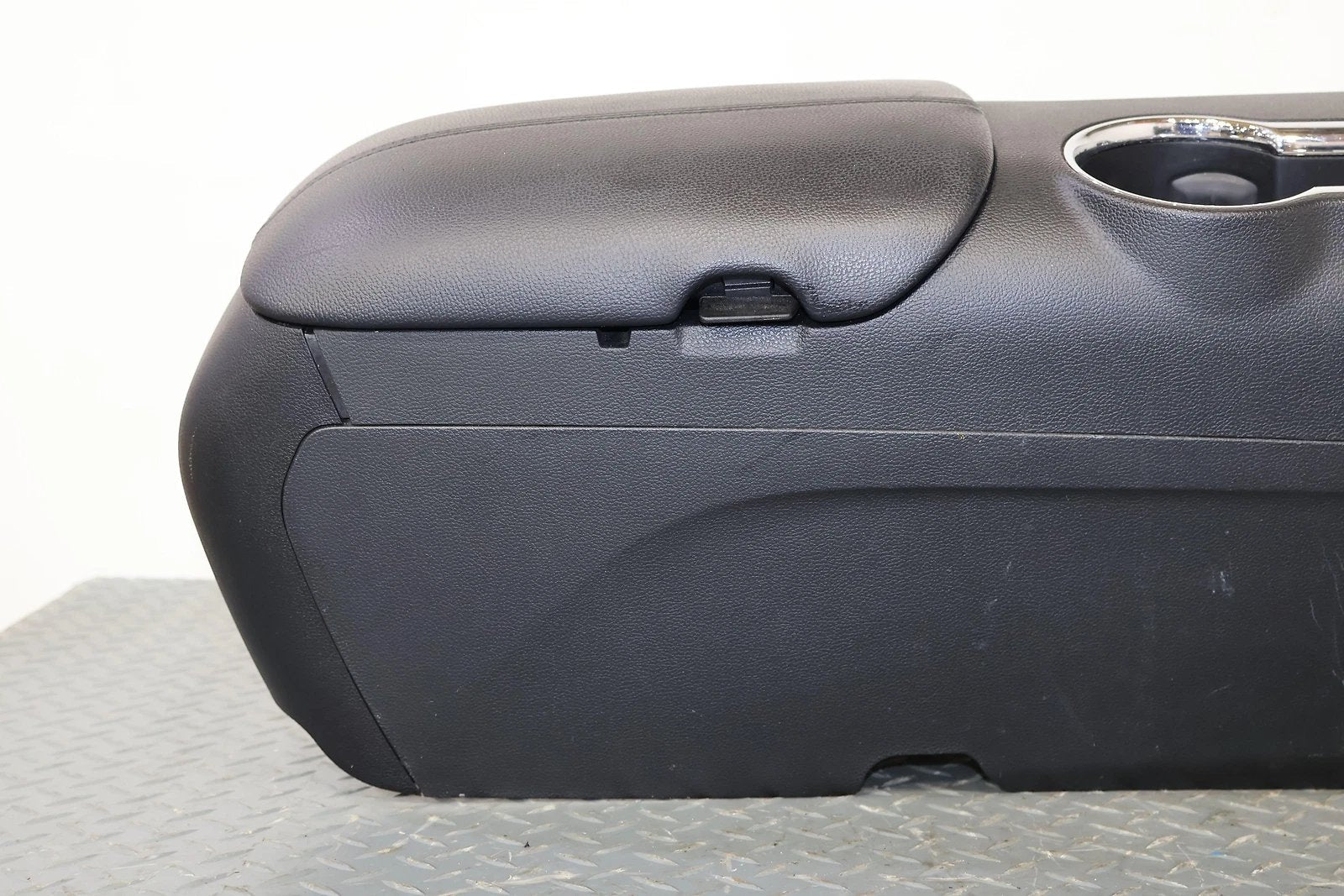 2015 Ford Mustang- Front Console