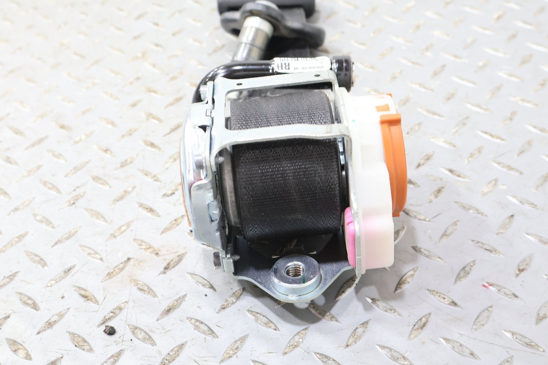 2015 Ford Mustang- Front Seat Belt